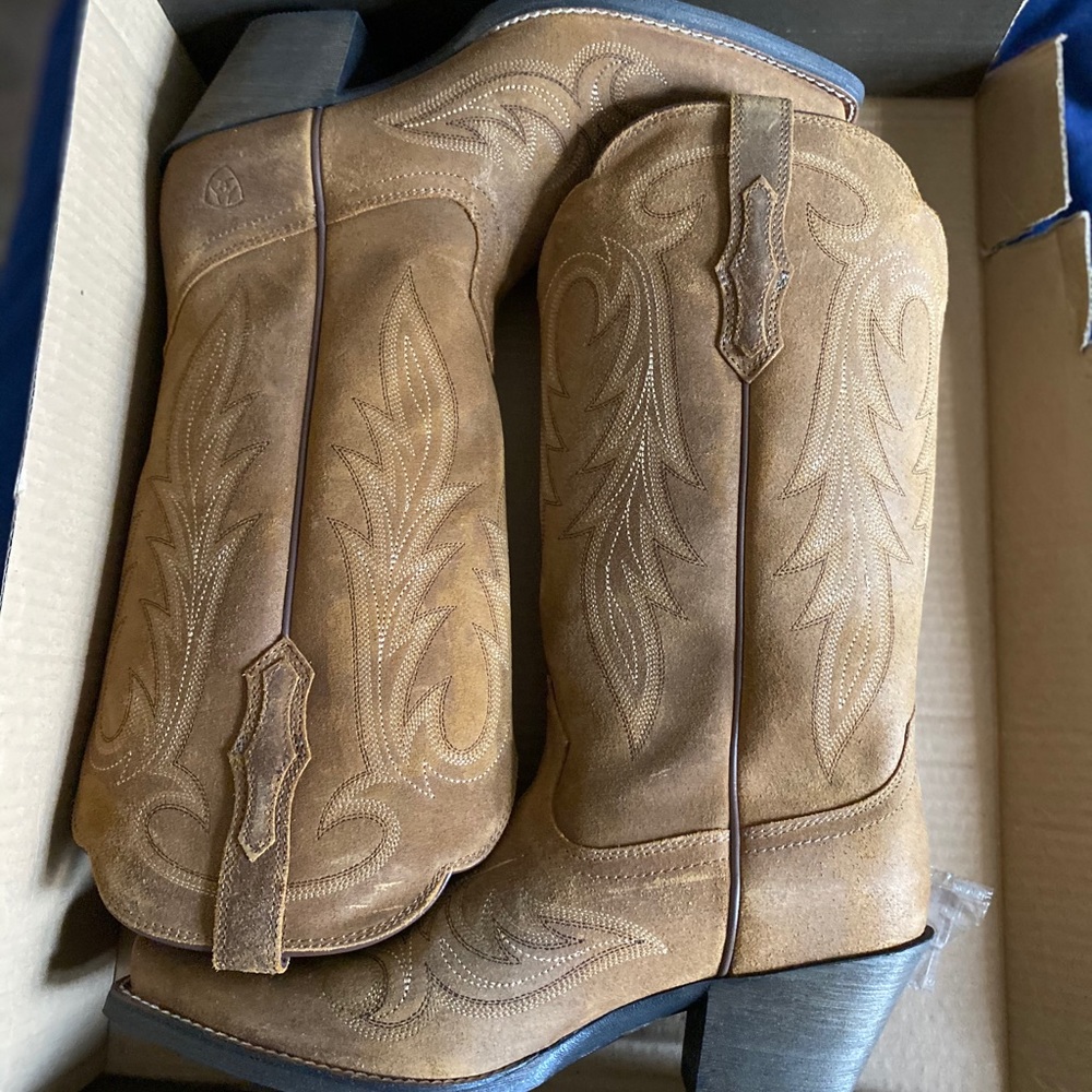 Ariat cow girl boots